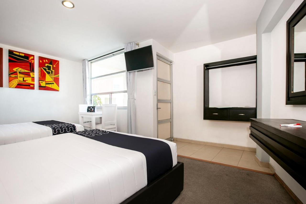 Hotel Euro Confort,Pachuca Kültér fotó